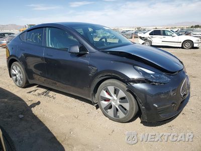 Czwarte zdjęcie samochodu z boku: 2024 TESLA MODEL Y VIN:7SAYGDEE1RF067024 - miniatura