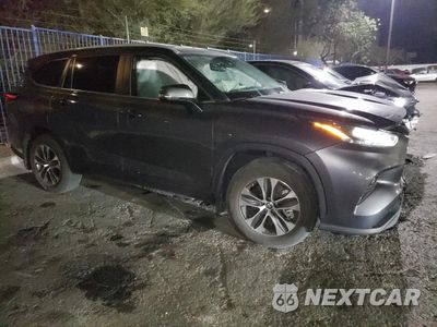 Czwarte zdjęcie samochodu z boku: 2023 TOYOTA HIGHLANDER L VIN:5TDKDRBH6PS045651 - miniatura