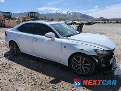 Czwarte zdjęcie samochodu z boku: 2015 LEXUS IS 250 VIN:JTHBF1D24F5061838 - miniatura