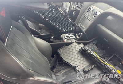 Piąte zdjęcie samochodu w środku: 2013 BENTLEY CONTINENTAL GTC V8 VIN:SCBGT3ZA6DC086067 - miniatura