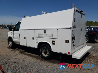Drugie zdjęcie samochodu z przodu: 2017 FORD ECONOLINE E350 SUPER DUTY CUTAWAY VAN VIN:1FDWE3F69HDC54864 - miniatura
