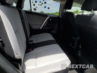 Zdjęcie 11 z 13 samochodu: 2017 TOYOTA RAV4 HV LE VIN:JTMRJREV2HD120965 - miniatura