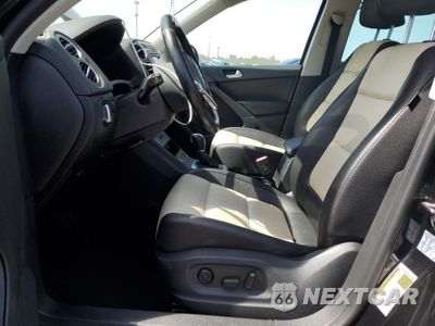 Zdjęcie 7 z 14 samochodu: 2017 VOLKSWAGEN TIGUAN WOLFSBURG VIN:WVGSV7AX4HW508717 - miniatura