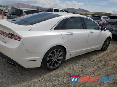 Trzecie zdjęcie samochodu z tyłu: 2019 LINCOLN MKZ RESERVE I VIN:3LN6L5C94KR632152 - miniatura