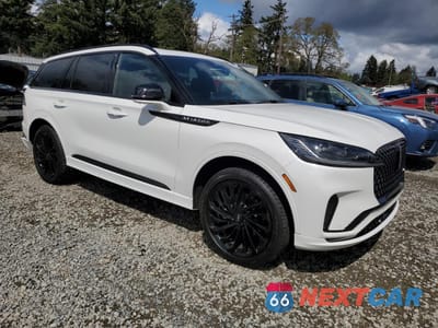 Czwarte zdjęcie samochodu z boku: 2025 LINCOLN AVIATOR RESERVE VIN:5LM5J7XC6SGL05792 - miniatura