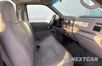 Piąte zdjęcie samochodu w środku: 1999 FORD F550 SUPER DUTY VIN:1FDAF56F5XEB90916 - miniatura