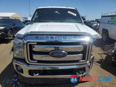 Piąte zdjęcie samochodu w środku: 2015 FORD F250 SUPER DUTY VIN:1FT7W2BT6FED69926 - miniatura