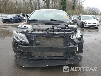 Piąte zdjęcie samochodu w środku: 2019 KIA OPTIMA LX VIN:5XXGT4L33KG297477 - miniatura