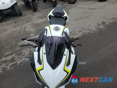 Piąte zdjęcie samochodu w środku: 2021 HONDA CBR500 RA VIN:MLHPC6254M5200824 - miniatura