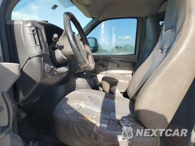 Zdjęcie 7 z 13 samochodu: 2010 CHEVROLET EXPRESS G2500 VIN:1GCZGFBA9A1143763 - miniatura