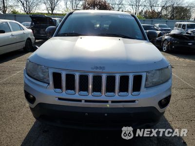 Piąte zdjęcie samochodu w środku: 2011 JEEP COMPASS VIN:1J4NF4FB5BD187276 - miniatura