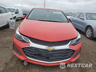 Piąte zdjęcie samochodu w środku: 2019 CHEVROLET CRUZE LT VIN:1G1BE5SM8K7114564 - miniatura