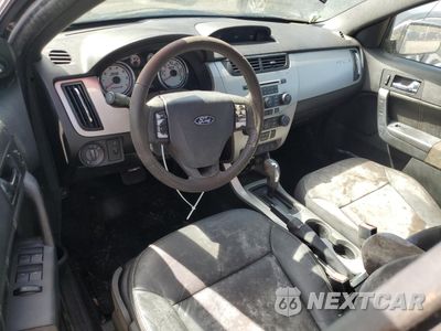 Zdjęcie 8 z 12 samochodu: 2011 FORD FOCUS SES VIN:1FAHP3GN5BW108122 - miniatura