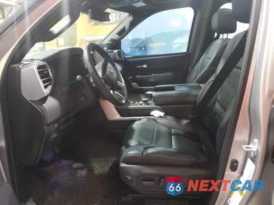 Zdjęcie 7 z 12 samochodu: 2023 TOYOTA TUNDRA CREWMAX PLATINUM VIN:5TFNC5DB7PX028515 - miniatura