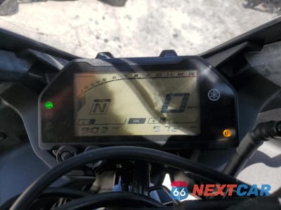 Zdjęcie 7 z 9 samochodu: 2023 YAMAHA YZFR3 A VIN:MH3RH18Y5PK013651 - miniatura