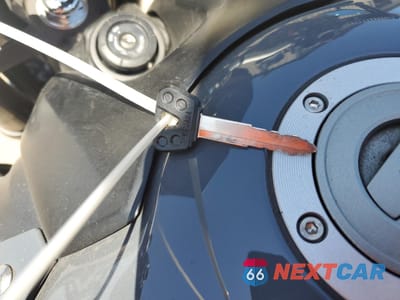 Zdjęcie 8 z 9 samochodu: 2021 YAMAHA MT09 VIN:JYARN71E0MA000782 - miniatura