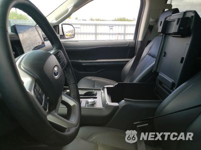 Zdjęcie 8 z 13 samochodu: 2024 FORD EXPEDITION MAX XLT VIN:1FMJK1J87REA73676 - miniatura