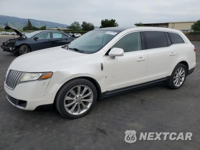 2011 LINCOLN MKT 2LMHJ5AT1BBJ50674 - główne zdjęcie licytacji z USA - miniatura