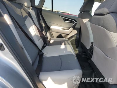 Zdjęcie 12 z 16 samochodu: 2025 TOYOTA RAV4 XLE VIN:2T3W1RFV8SC318589 - miniatura