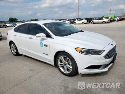 Czwarte zdjęcie samochodu z boku: 2018 FORD FUSION SE HYBRID VIN:3FA6P0LU1JR118652 - miniatura