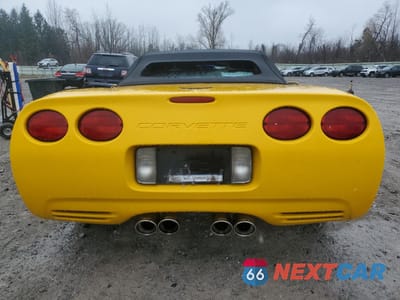 Zdjęcie 6 z 12 samochodu: 2004 CHEVROLET CORVETTE VIN:1G1YY32G845123778 - miniatura