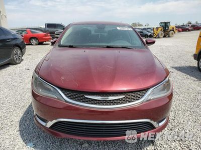 Piąte zdjęcie samochodu w środku: 2015 CHRYSLER 200 LIMITED VIN:1C3CCCAB0FN521175 - miniatura