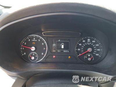 Zdjęcie 9 z 13 samochodu: 2016 KIA SORENTO LX VIN:5XYPG4A39GG057652 - miniatura