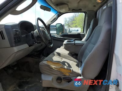 Zdjęcie 7 z 12 samochodu: 2005 FORD F450 SUPER DUTY VIN:1FDXF46P25ED37784 - miniatura