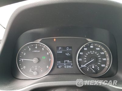 Zdjęcie 9 z 15 samochodu: 2017 HYUNDAI ELANTRA SE VIN:KMHD74LF9HU150483 - miniatura