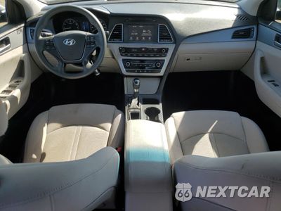 Zdjęcie 8 z 14 samochodu: 2017 HYUNDAI SONATA SE VIN:5NPE24AF3HH494329 - miniatura