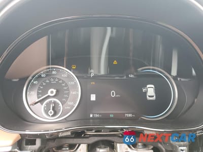 Zdjęcie 9 z 13 samochodu: 2025 GENESIS GV70 BASE VIN:5NMMADTB0SH029035 - miniatura