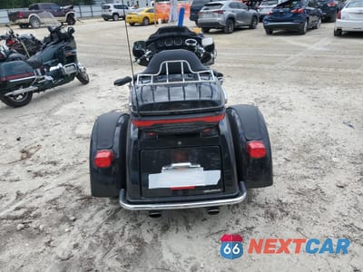 Czwarte zdjęcie samochodu z boku: 2014 HARLEY-DAVIDSON FLHTCUTG TRI GLIDE ULTRA VIN:1HD1MAL11EB860549 - miniatura