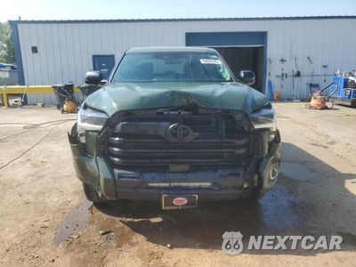 Piąte zdjęcie samochodu w środku: 2023 TOYOTA TUNDRA CREWMAX SR5 VIN:5TFLA5BC1PX002615 - miniatura