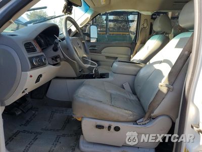 Zdjęcie 7 z 14 samochodu: 2012 GMC SIERRA K2500 SLT VIN:1GT121E85CF121305 - miniatura