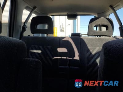 Zdjęcie 10 z 13 samochodu: 2000 HONDA CR-V VIN:JHLRD1866YC005601 - miniatura