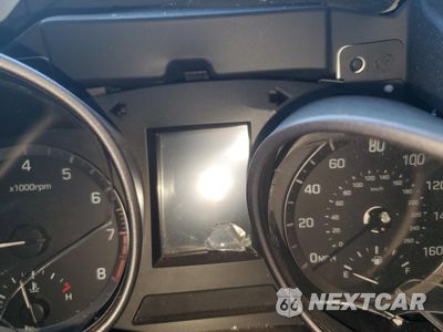 Zdjęcie 9 z 12 samochodu: 2017 HYUNDAI SANTA FE SPORT VIN:5NMZTDLBXHH018875 - miniatura