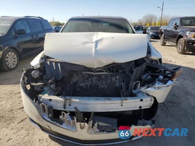 Piąte zdjęcie samochodu w środku: 2012 LINCOLN MKT VIN:2LMHJ5AT7CBL51982 - miniatura