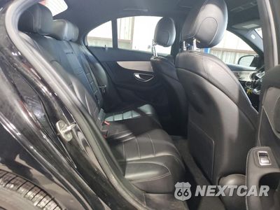 Zdjęcie 10 z 13 samochodu: 2018 MERCEDES-BENZ C 300 4MATIC VIN:55SWF4KB6JU252433 - miniatura