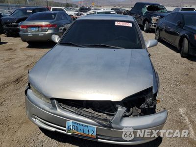 Piąte zdjęcie samochodu w środku: 2001 TOYOTA CAMRY CE VIN:JT2BG22K410543411 - miniatura