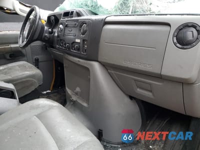 Zdjęcie 8 z 13 samochodu: 2019 FORD ECONOLINE E350 SUPER DUTY CUTAWAY VAN VIN:1FDWE3FS6KDC15864 - miniatura
