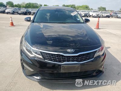 Piąte zdjęcie samochodu w środku: 2019 KIA OPTIMA LX VIN:5XXGT4L3XKG323380 - miniatura
