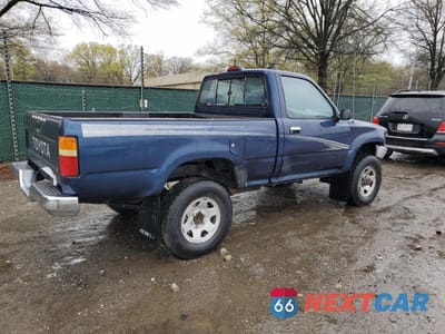 Trzecie zdjęcie samochodu z tyłu: 1994 TOYOTA PICKUP 1/2 TON SHORT WHEELBASE DX VIN:4TARN01P9RZ199171 - miniatura