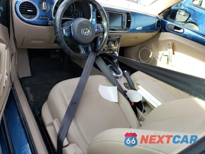 Zdjęcie 8 z 12 samochodu: 2019 VOLKSWAGEN BEETLE SE VIN:3VWJD7AT2KM716700 - miniatura