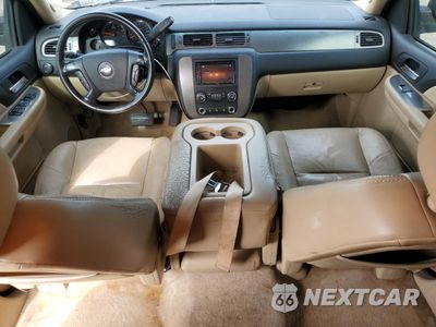 Zdjęcie 8 z 15 samochodu: 2007 CHEVROLET SUBURBAN K1500 VIN:1GNFK16327J310092 - miniatura