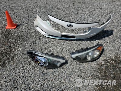 Zdjęcie 12 z 13 samochodu: 2015 KIA FORTE LX VIN:KNAFX4A64F5430137 - miniatura