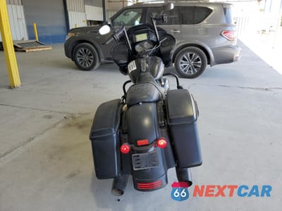 Czwarte zdjęcie samochodu z boku: 2018 HARLEY-DAVIDSON FLTRXS ROAD GLIDE SPECIAL VIN:1HD1KTC13JB685653 - miniatura