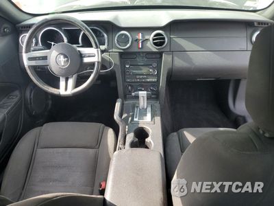 Zdjęcie 8 z 13 samochodu: 2005 FORD MUSTANG VIN:1ZVFT80N055143680 - miniatura