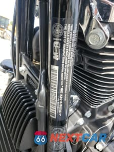 Zdjęcie 9 z 9 samochodu: 2018 HARLEY-DAVIDSON FLHX STREET GLIDE VIN:1HD1KBC16JB675077 - miniatura