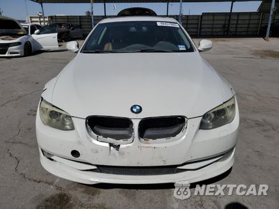 Piąte zdjęcie samochodu w środku: 2011 BMW 335 I VIN:WBAKG7C50BE598551 - miniatura