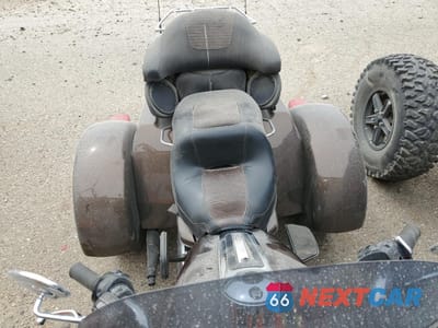 Piąte zdjęcie samochodu w środku: 2013 HARLEY-DAVIDSON FLHTCUTG TRI GLIDE ULTRA CLASSIC VIN:1HD1MAM27DB855359 - miniatura